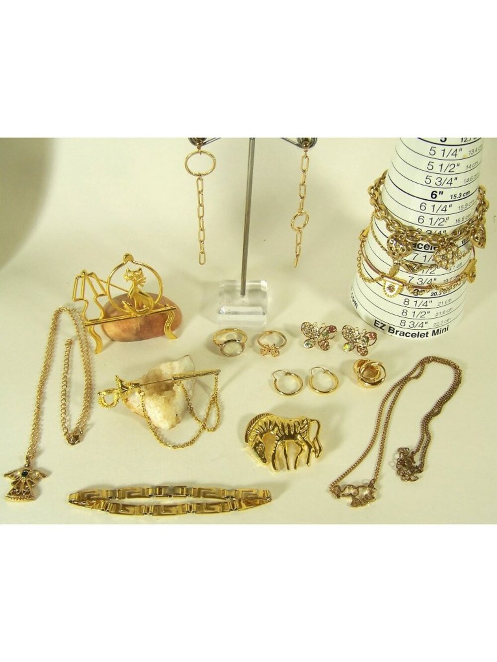 Gold Tone Fashion Jewelry Lot 15 pcs Earrings Necklaces Bracelets Brooch Resell